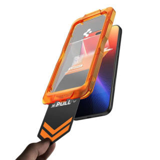Spigen AlignMaster S Full Glue Tempered Glass (iPhone 18